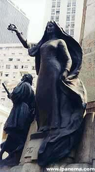 artstatueatcinelandiainriodejaneirobrazil