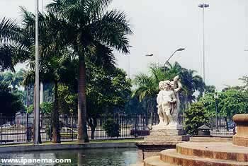 waterfountaindowntownriodejaneirobrasil