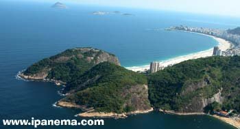 Praia Vermelha, Pedra do Leme, Leme, Copacabana Beaches, Forte de Copacabana and Arpoador Rocks. Photo by Silviano for www.ipanema.com. This photo is digitally watermarked and tracked.  All rights reserved | Todos os direitos reservados Property of www.ipanema.com.